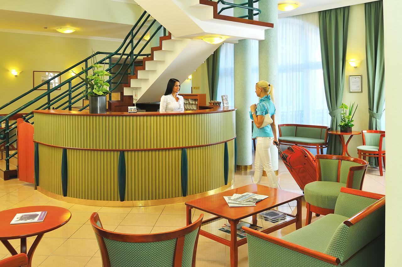 Baross City Apartments Budapest Esterno foto