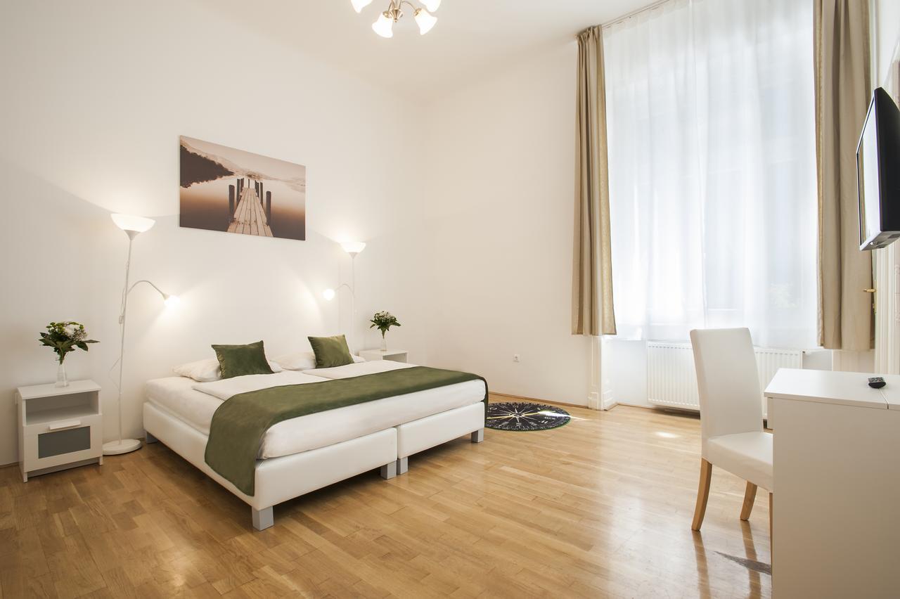Baross City Apartments Budapest Esterno foto
