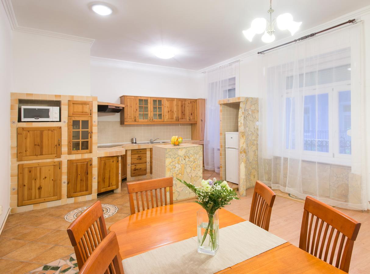 Baross City Apartments Budapest Esterno foto